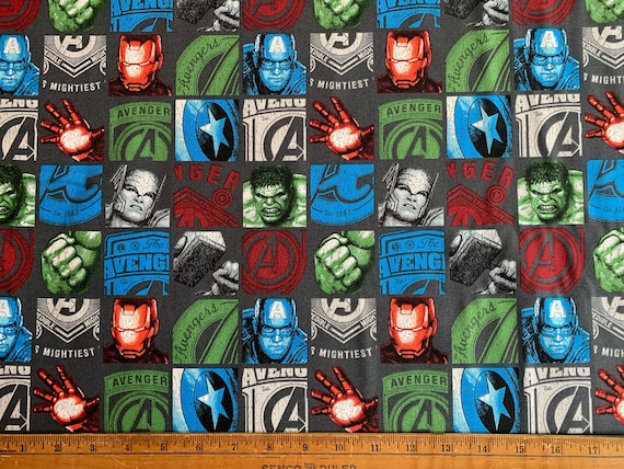 Marvel Comics Price /& Hero Stripe White Camelot 100/% cotton Fabric by the yard