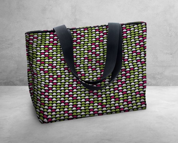 patterned shoulder bag