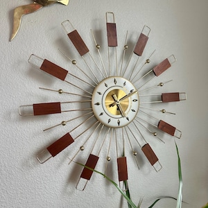 Mid Century Windup Welby Starburst Clock - Etsy