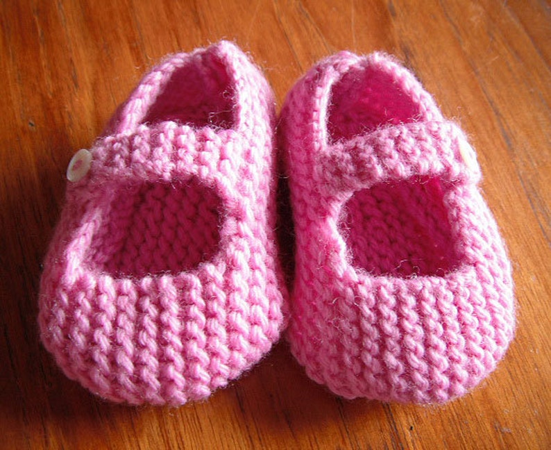 Knitting Pattern for Mary Jane Baby Shoes 6-12 months PDF Pattern Instant Download image 1