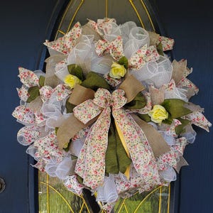 Large Everyday/Year Round/Spring/Summer Wreath - Farmhouse - White,Beige, Yellow, Green, Red and Floral Mesh Wreath