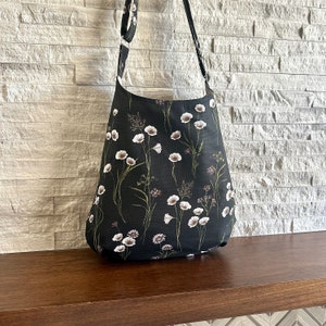 One Handle Hobo Bag - Dainty Florals Onyx