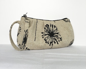 Pleated Wristlet Zipper Pouch // Clutch - Dandelion Black