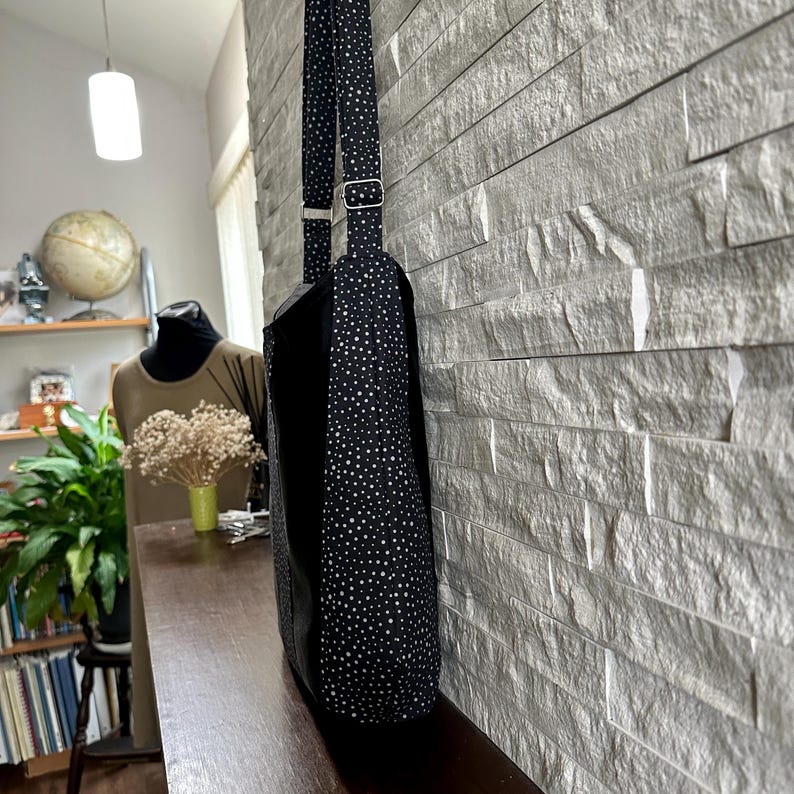 Bolso Hobo de un asa - Mixology Tonic Black imagen 6