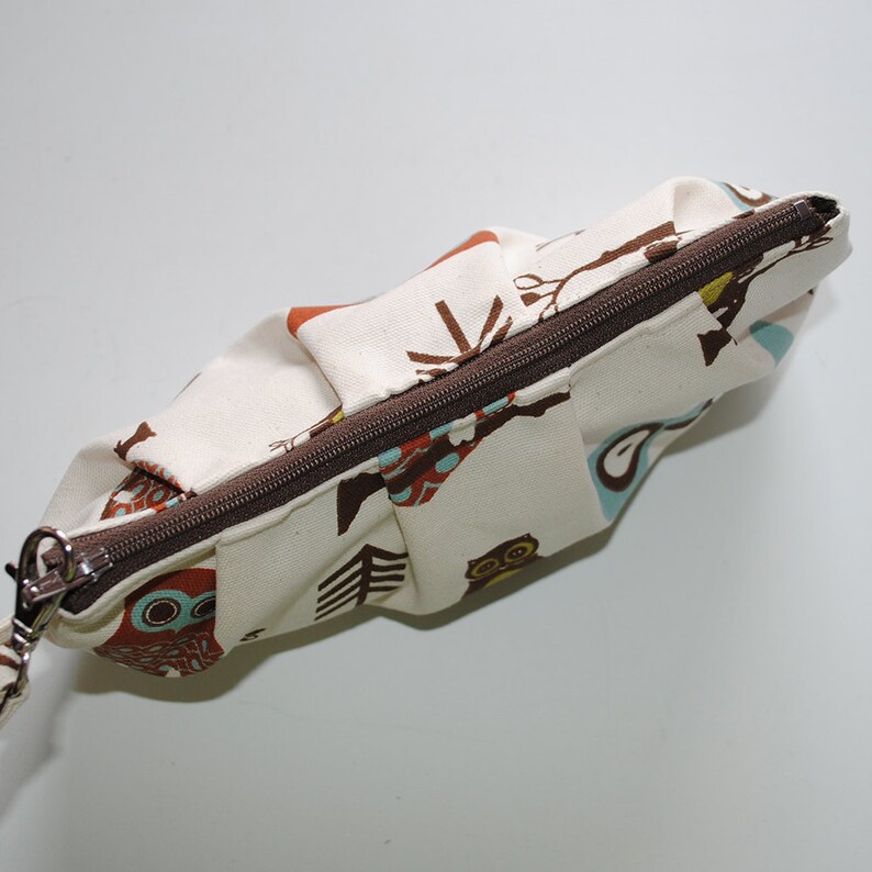 Pleated Wristlet Zipper Pouch Hooty Owl Village