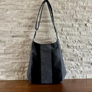 Bolso Hobo de un asa - Mixology Tonic Black imagen 4