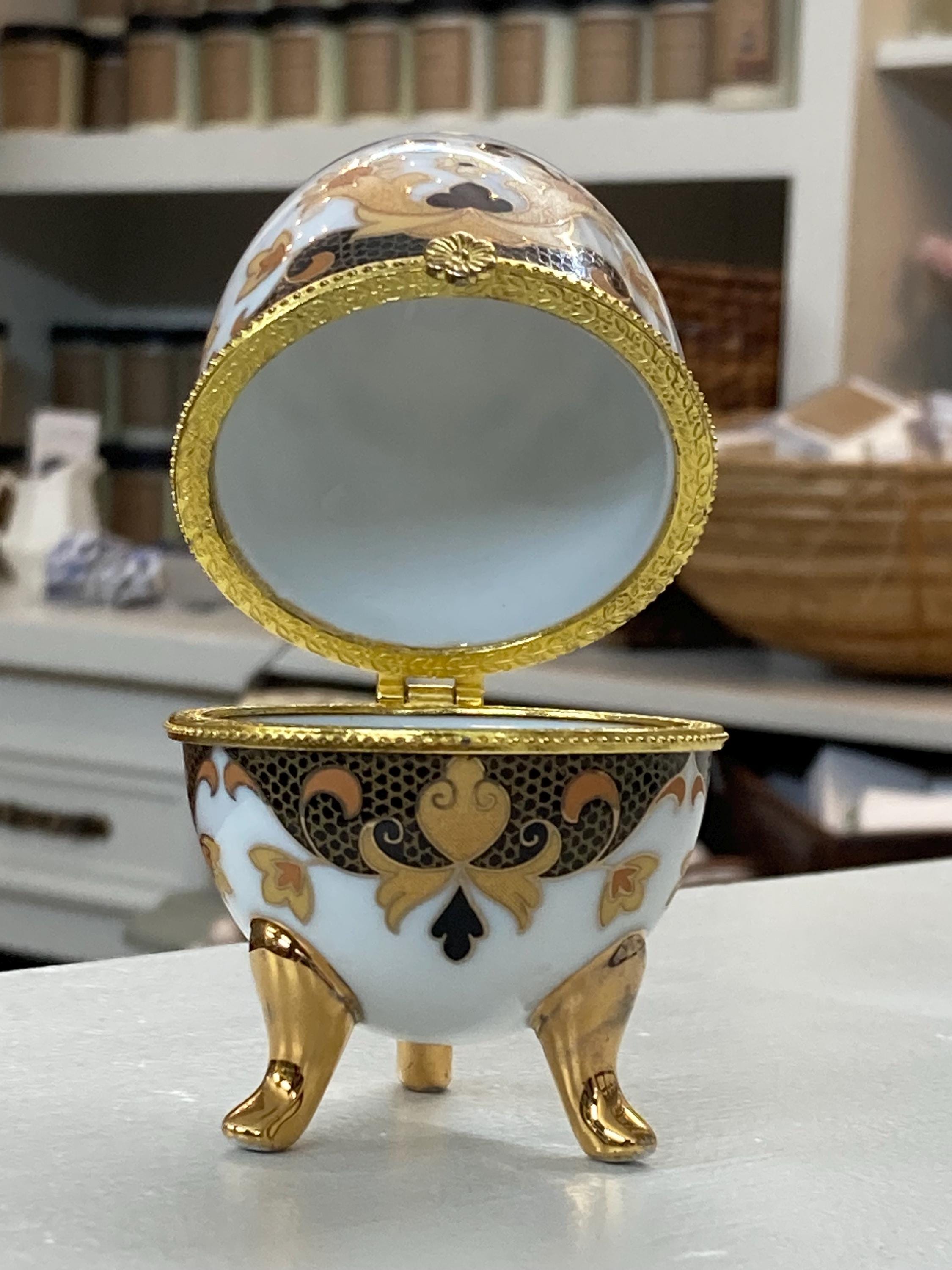 Vintage Porcelain Three Legged Egg Trinket Box Gold Tone