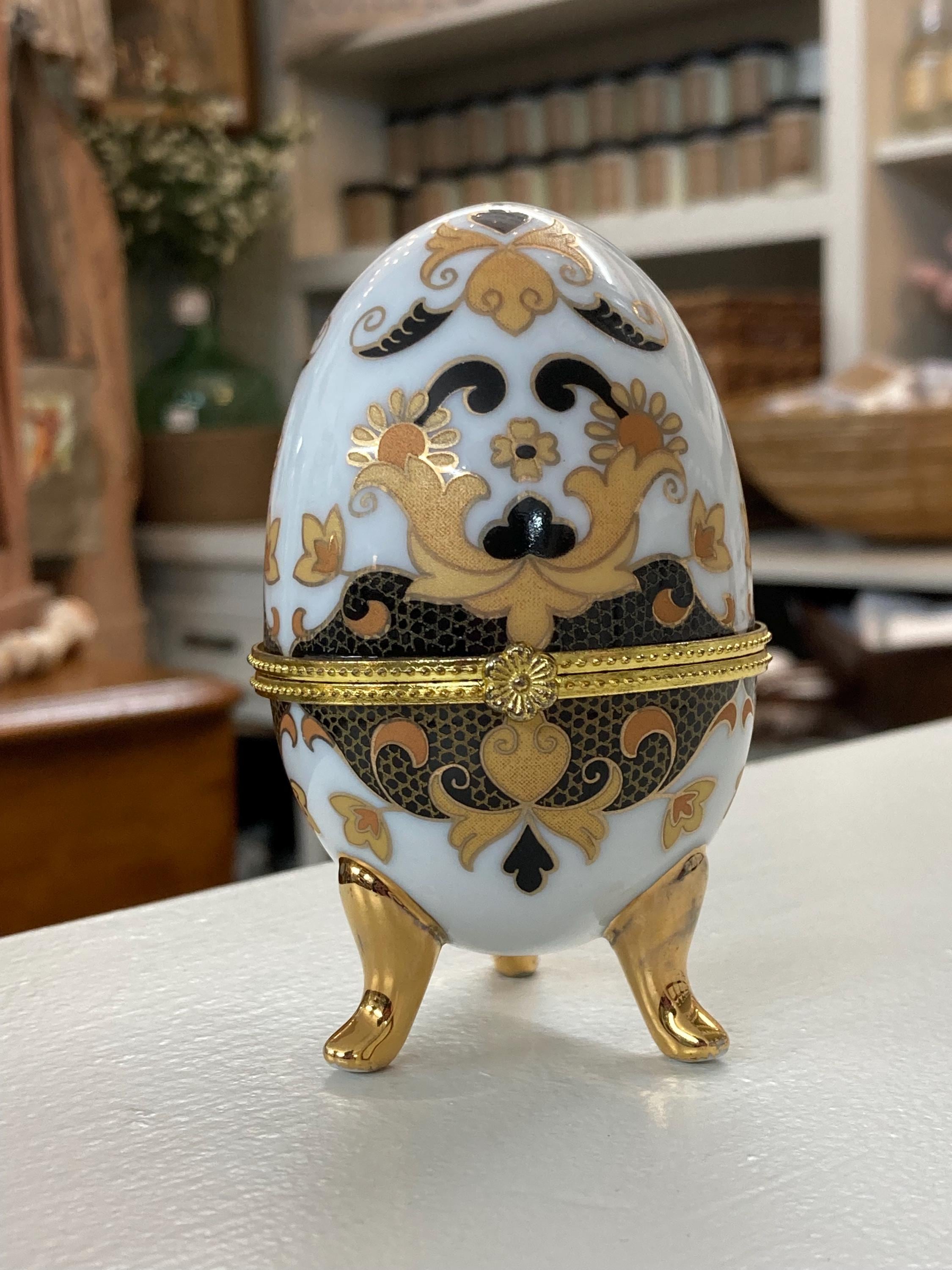 Vintage Porcelain Three Legged Egg Trinket Box Gold Tone