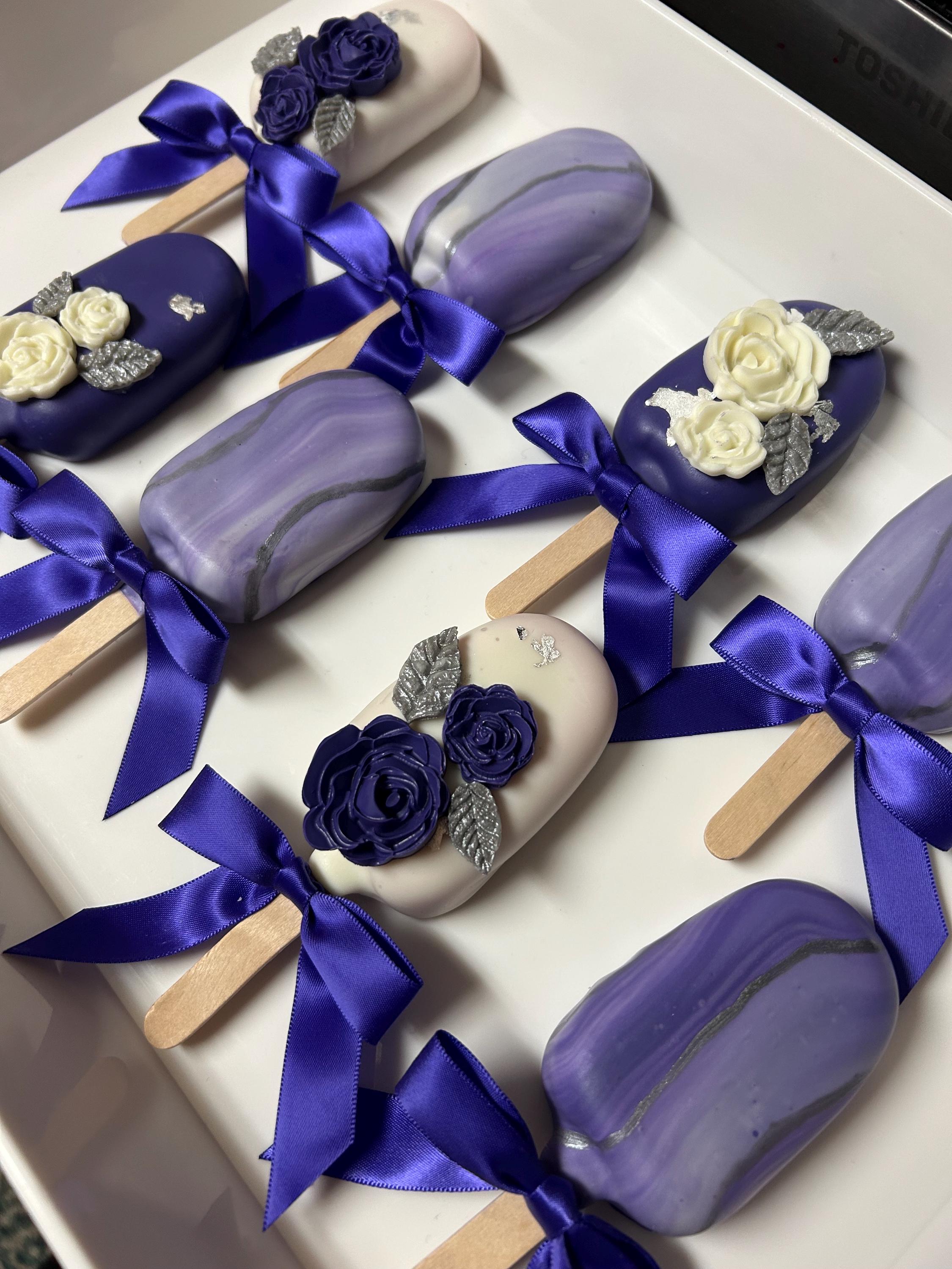 12 CUSTOM Cakesicles