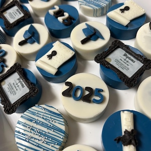 12 Graduation Chocolate covered Oreos