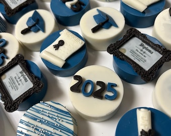 12 Graduation Chocolate covered Oreos