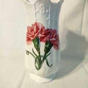 Vintage Aynsley ‘Chelsea Flowers’ Bone China Vase