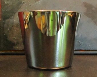 MCM 50s-60s Queen's Lusterware Silver Ice Bucket, in the style of Dorothy Thorpe. Chic glass ice bucket, smaller size.