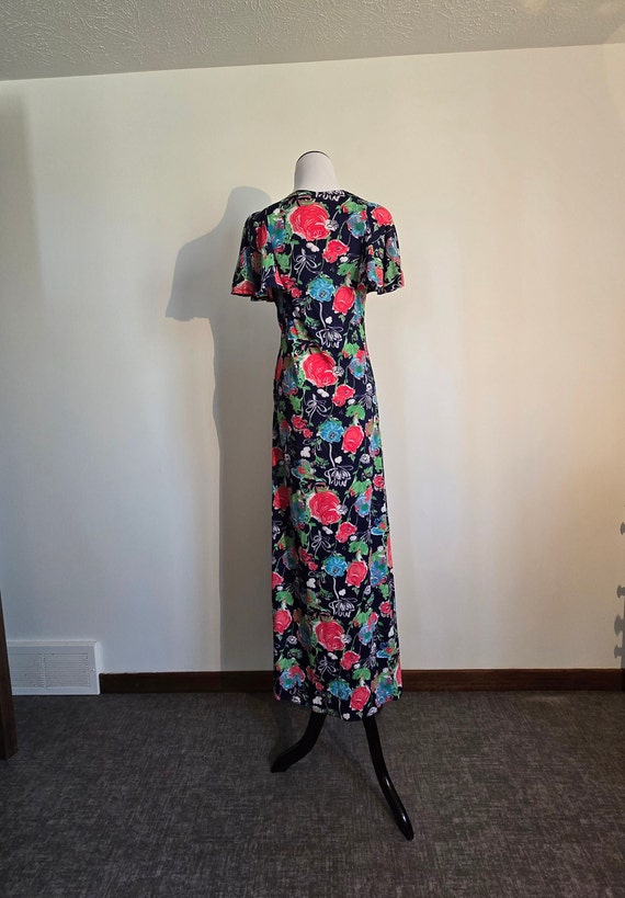 70s does 40s maxi dress, empire bust, deep V bodi… - image 10