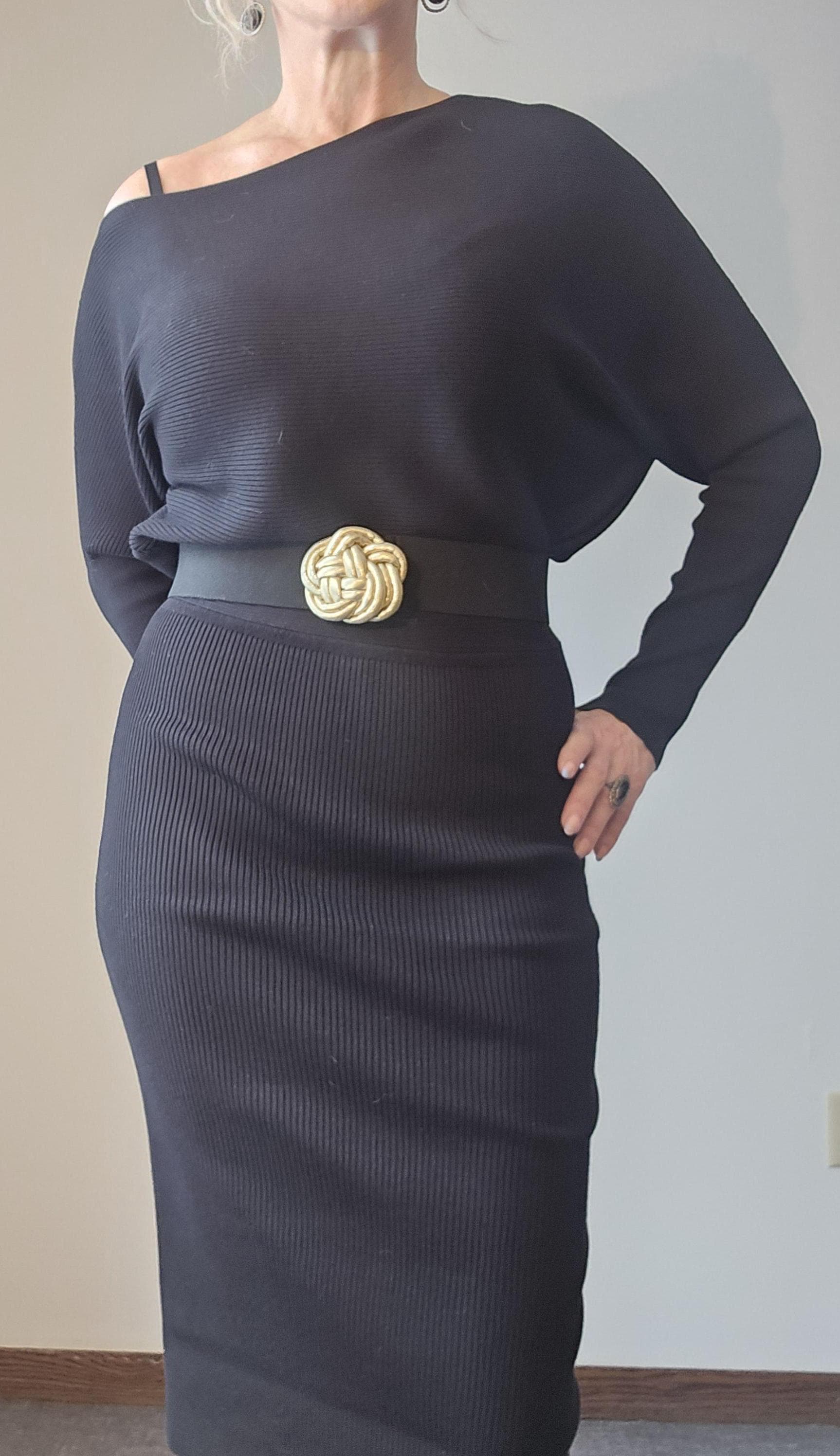 70s-80s disco belt, stretch black belt with metallic gold fabric knot buckle, glam, chic dress belt, size S-M.