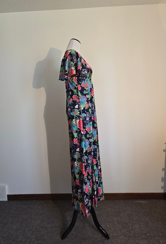 70s does 40s maxi dress, empire bust, deep V bodi… - image 2