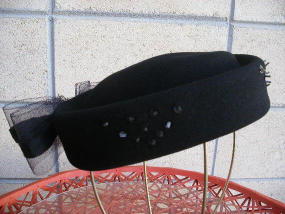 40s-50s pillbox veiled hat ala 80s New Wave  New … - image 1