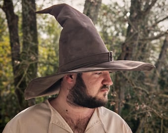 Chapeau de sorcière et de sorcier.Chapeau pointu. Víspera de Todos los Santos. Cosplay. Chapeau magique.Chapeau pour marcher en forêt.