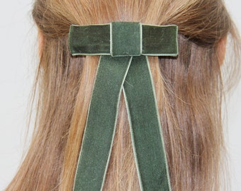 Elegant Green Velvet Hair Bow