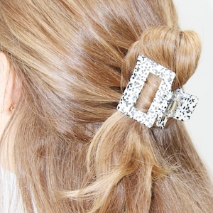 Black and Cream Spotty Medium Hair Claw