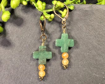 Handgemachte Religiöse Edelstein Kreuz Ohrringe, aus Grünem Aventurin und Goldquarz
