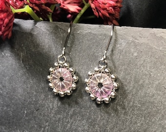 Kleine fluorietwieloorbellen, met draad omwikkelde edelsteen, boho-fantasiesieraden