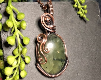 Prehnite with Epidot inclusions copper pendant, gemstone, natural stone, necklace