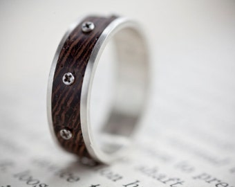 Steampunk Ring - Size Medium Q/8