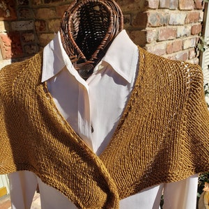Silk/Wool Lightweight Shawlette in Bronze
