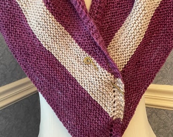 Outlander-inspired BFL Shawl with Pin
