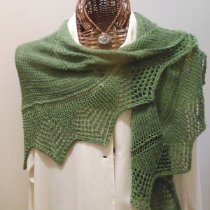 PDF - LITTLE WING - A Versatile Knitted Wrap