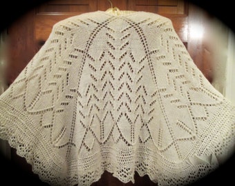 Sea Lily Creamy White Shawl(ette)