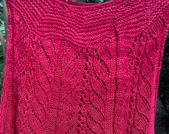 Pajarito Petite Knitted Capelet in Brilliant Red Merino/Cashmere