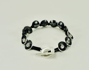 Primitive Cups Bracelet - B0400