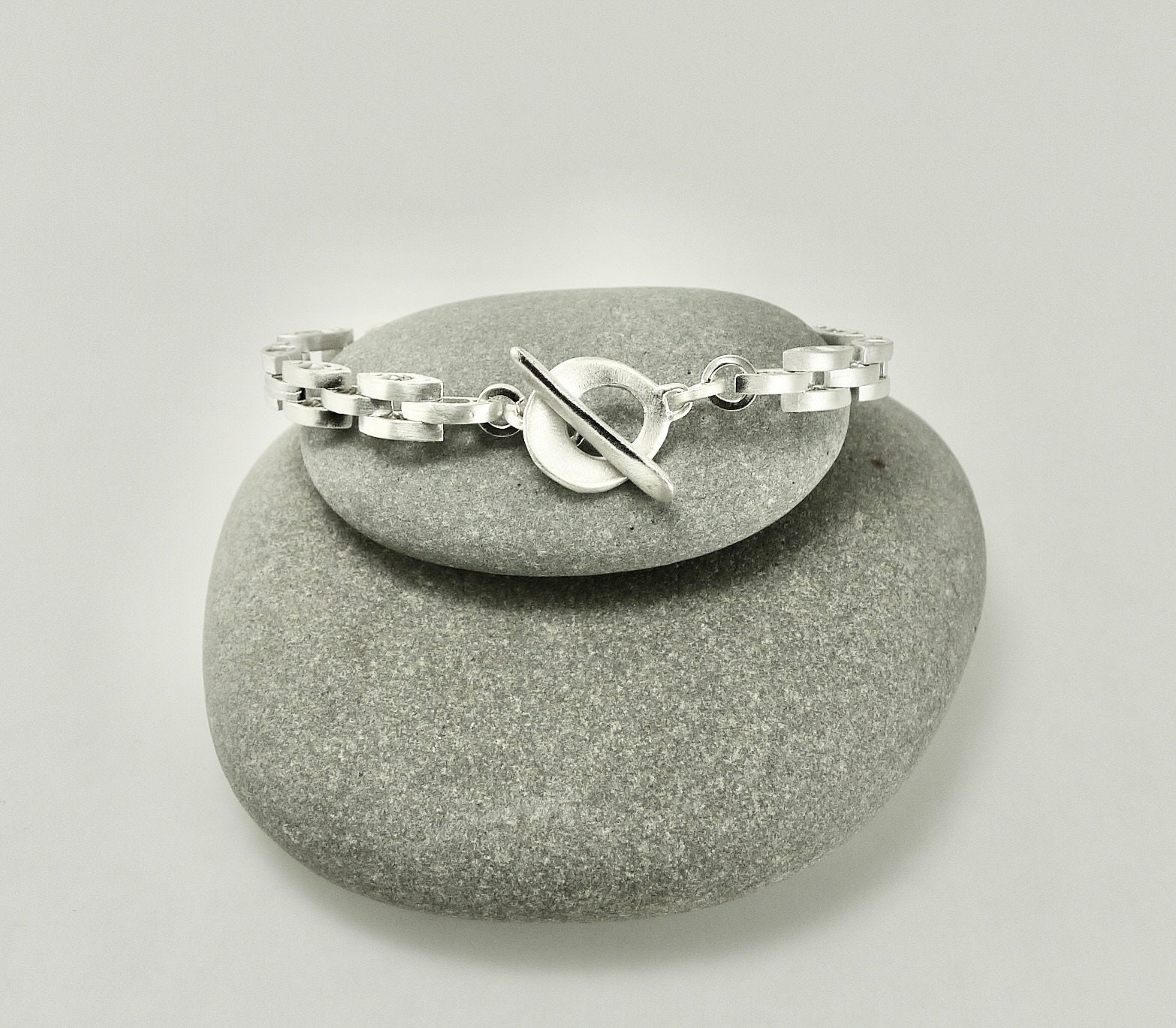 Sleek Link Sterling Silver Bracelet - B0251 - Etsy