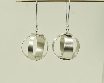 Open Silver Sphere Earrings - E3191