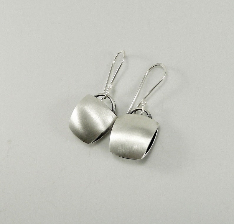 Sterling Silver Pillow Earrings E2570 image 2