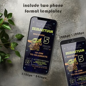 K&ouml;nnte beinhalten: Ein Telefon-Bildschirm-Mockup mit einer Star Wars-Themen-Geburtstagseinladung f&uuml;r einen 5-j&auml;hrigen Jungen namens Sebastian. Die Einladung zeigt eine gr&uuml;ne Alien-Figur mit gro&szlig;en Ohren und einem braunen Gewand. Der Text auf der Einladung lautet: "In einer weit, weit entfernten Galaxie... Sebastian wurde vor 5 Jahren geboren.  Feiert mit uns. Sa 27. M&auml;rz von 11:30 bis 14:00 Uhr. Sebastians Haus, 333 Cherry Ln, Chicago, IL 60607. RSVP an [Telefonnummer]."