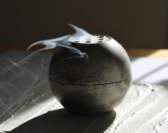 Modern Concrete Incense Burner: Minimalist Zen Decor with Cones