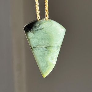 New Zealand Pounamu Niho Pendant