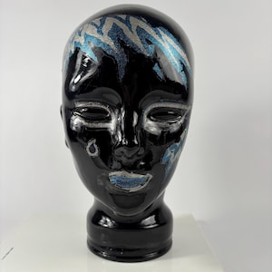 Space Age Black Glass Devorative Mannequin Head – Retro Display for Headphones, Hats & Wigs