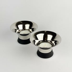 Space Age Design Erik Bagger theelichthouders – paar Deense roestvrijstalen kandelaars