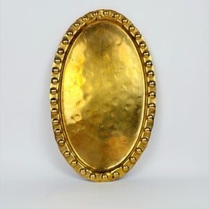 Handmade Art Deco Brass Tray – 1920s German Oval Catchall Bowl – Hammered & Marked “Handarbeit” – Vintage Decorative Dish