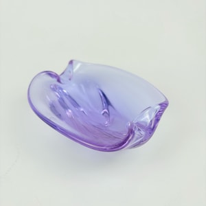 Alexandrite Neodymium Glass Ashtray – Miroslav Klinger for Sklo Union ZBS – Czech Bohemia Mid Century Bowl, 1960s