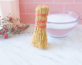 Zero Waste Dish Scrubber- Escobeta De Raiz- All Natural Dish Scrubber with Pink Peruvian Wool Wrapping