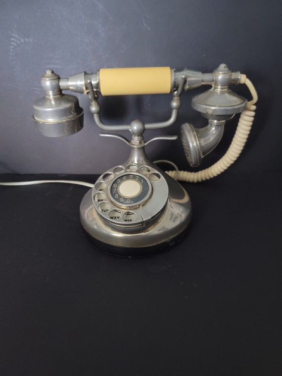 Telephone 1970s Petite French Replica Rotary Phone