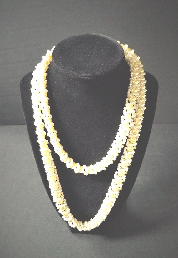 1950s Yellow Beaded Necklace
