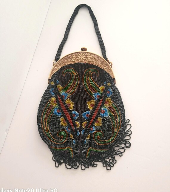 Art Deco Beaded Bag with Bakelite Frame