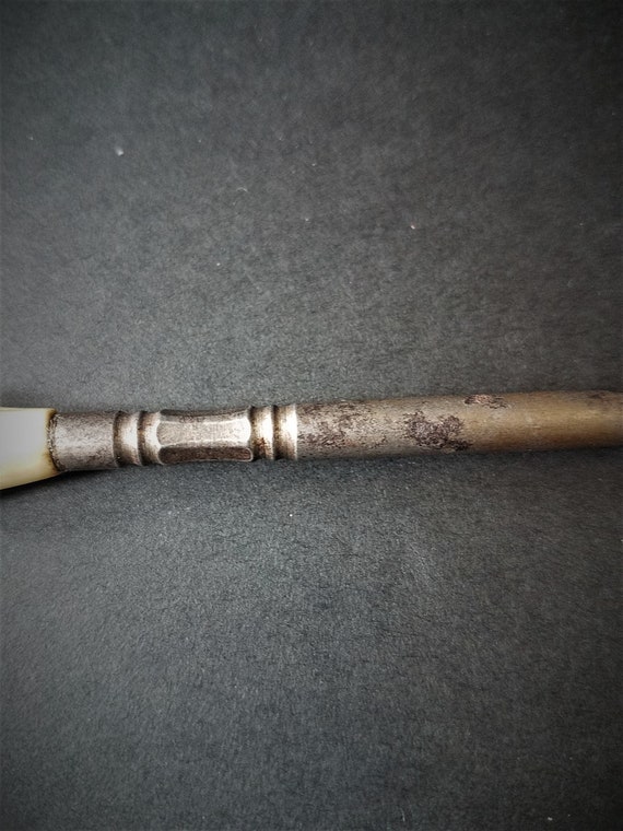 Bakelite Shoe Button Hook - image 4