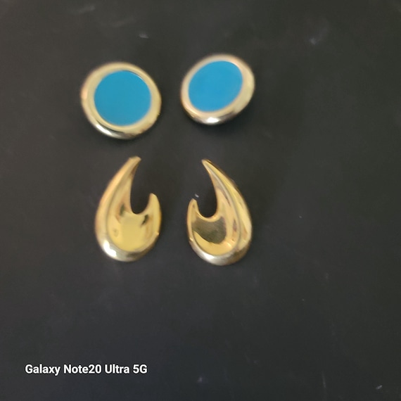 Gold Toned Earrings Circa 1980